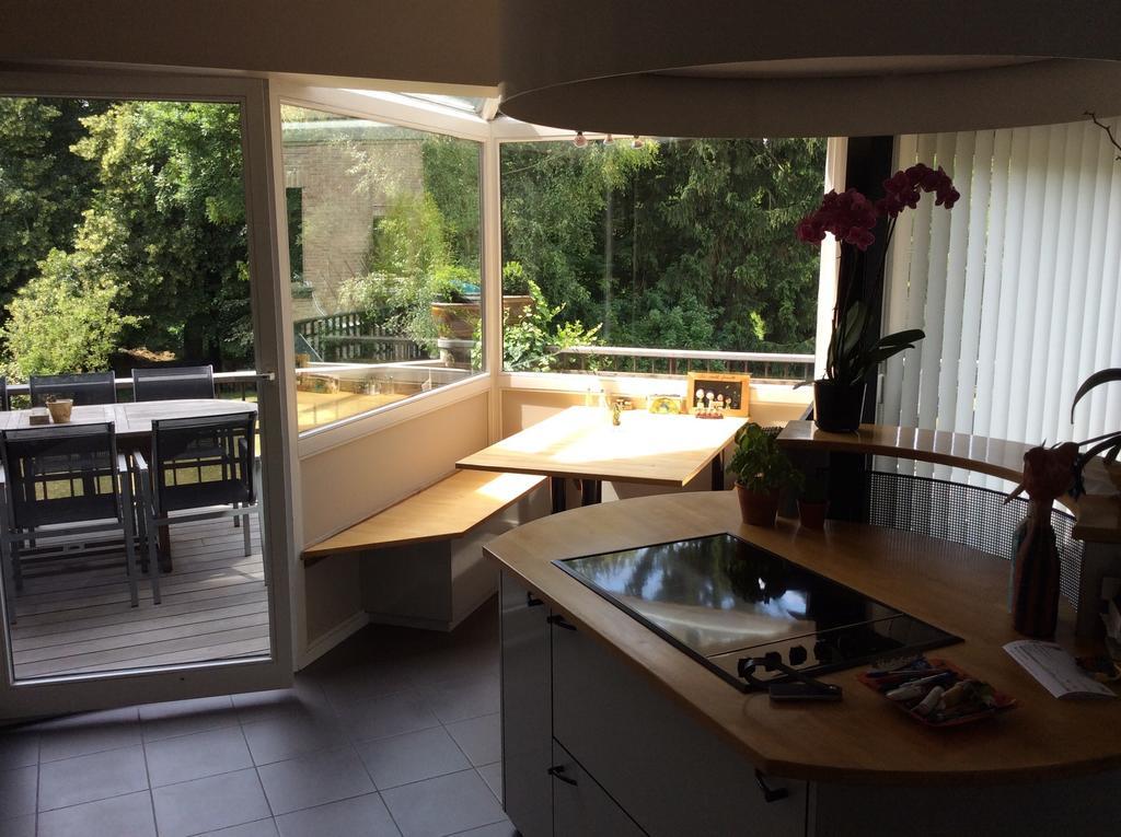 B&B Uccle Bagian luar foto